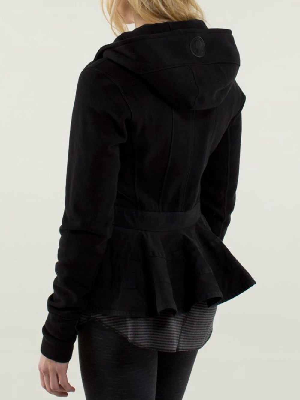 Lululemon Scuba Hoodie Ruffled Up Hiver 2013 Special Edition Sz 6 Black EUC
